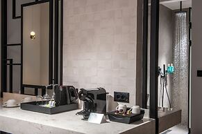 Noble Hotel Suites - Adults Only