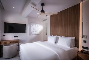 Noble Hotel Suites - Adults Only