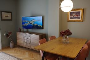 Absolute Athens Acropolis View