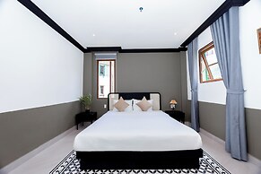 Sunset Bay Retreat Hotel