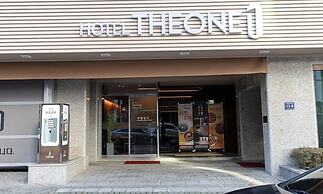 Hotel The One