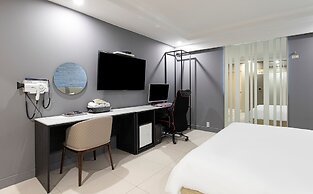 Incheon Airport Hotel The One