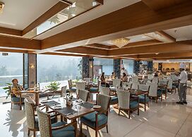 The Grand Cliff Resort Munnar