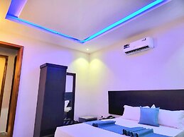 Velmont Hotel