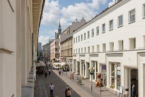 Chmielna 1/3 Studio #3 by Renters