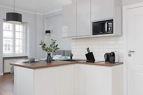 Chmielna 1/3 Studio #3 by Renters