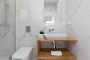 Chmielna 1/3 Studio #3 by Renters