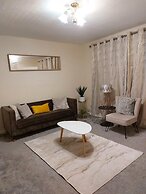 Remarkable 3-bed House in Leeds