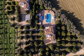 Villa Kambos Dio in Polis