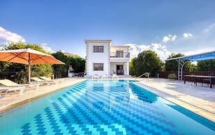 Villa Kambos Dio in Polis