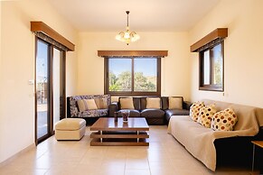 Villa Kambos Dio in Polis