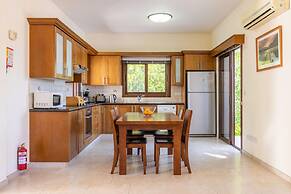 Villa Kambos Dio in Polis