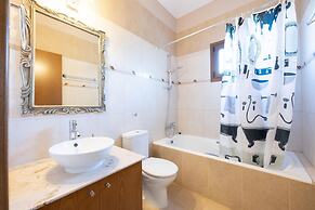 Villa Kambos Dio in Polis