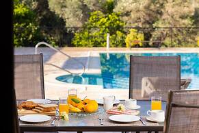 Villa Kambos Dio in Polis