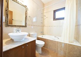 Villa Kambos Dio in Polis