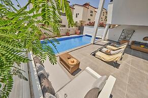 Villa Rio in Kalkan With 3 Bedrooms and 2 Bathrooms