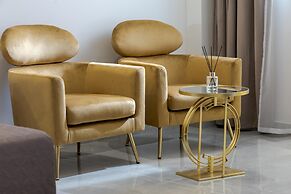 Myra Mare Golden Suite by Estia