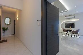 Myra Mare Golden Suite by Estia