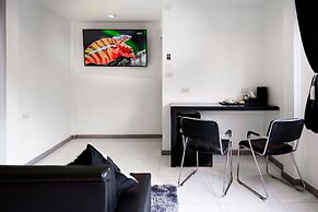 Thonglor Suites Hotel