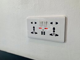 Thonglor Suites Hotel