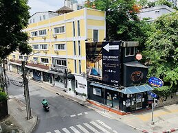 Thonglor Suites Hotel