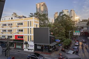 Thonglor Suites Hotel