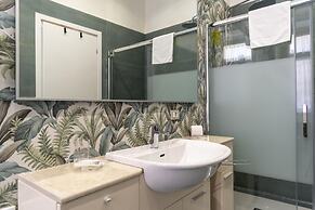 Piazza Sannazzaro 200 - Klimt