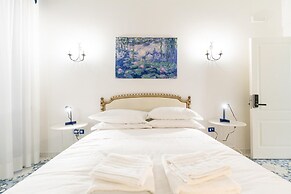 Piazza Sannazzaro 200 - Monet