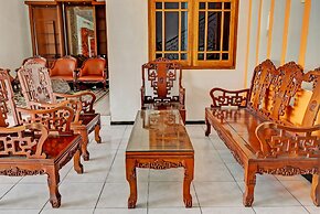 Capital O 1362 Ciliwung Guest House Syariah