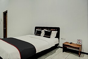 Capital O 1362 Ciliwung Guest House Syariah