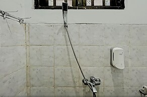 Capital O 1362 Ciliwung Guest House Syariah