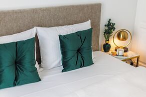 Emihouse Riverside Apartments