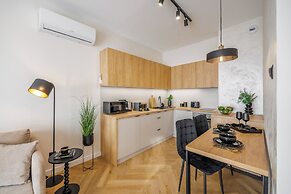 Emihouse Riverside Apartments