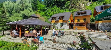 Rafting Camp Encijan