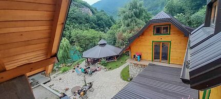 Rafting Camp Encijan