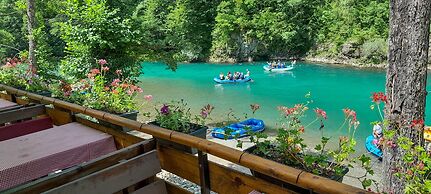 Rafting Camp Encijan