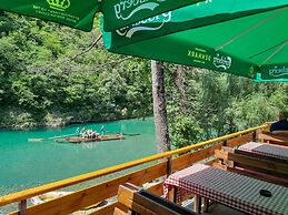 Rafting Camp Encijan