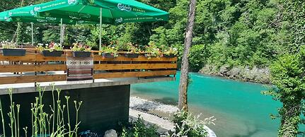 Rafting Camp Encijan