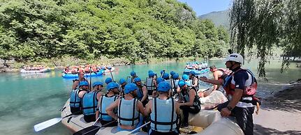 Rafting Camp Encijan