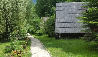 Rafting Camp Encijan