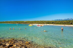 Room in Guest Room - Cozy Room Near Beach D