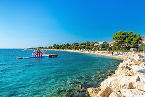 Room in Guest Room - Cozy Room Near Beach D