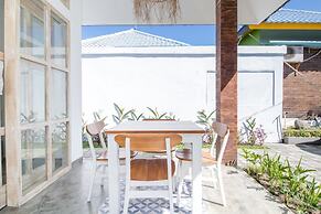 OYO 2896 Uma Menuh Guest House Near Pantai Keramas