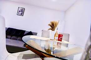 Cosy Hideaway Close to Town