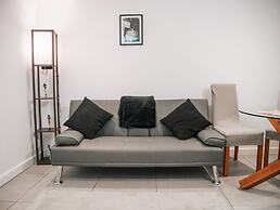 Cosy Hideaway Close to Town