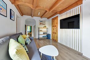 Stone Stream by 3City Rentals