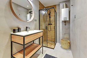 Stone Stream by 3City Rentals