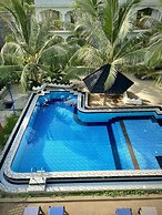 The New Blue Waves Hotel