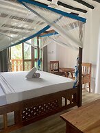 The New Blue Waves Hotel