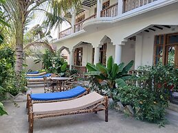 The New Blue Waves Hotel